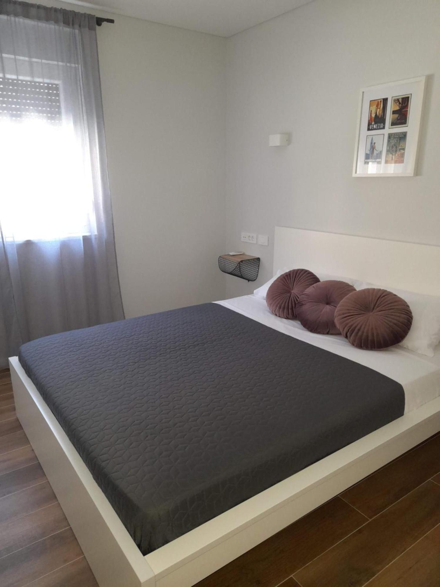 B & R Summer Breeze Apartments Нін Екстер'єр фото