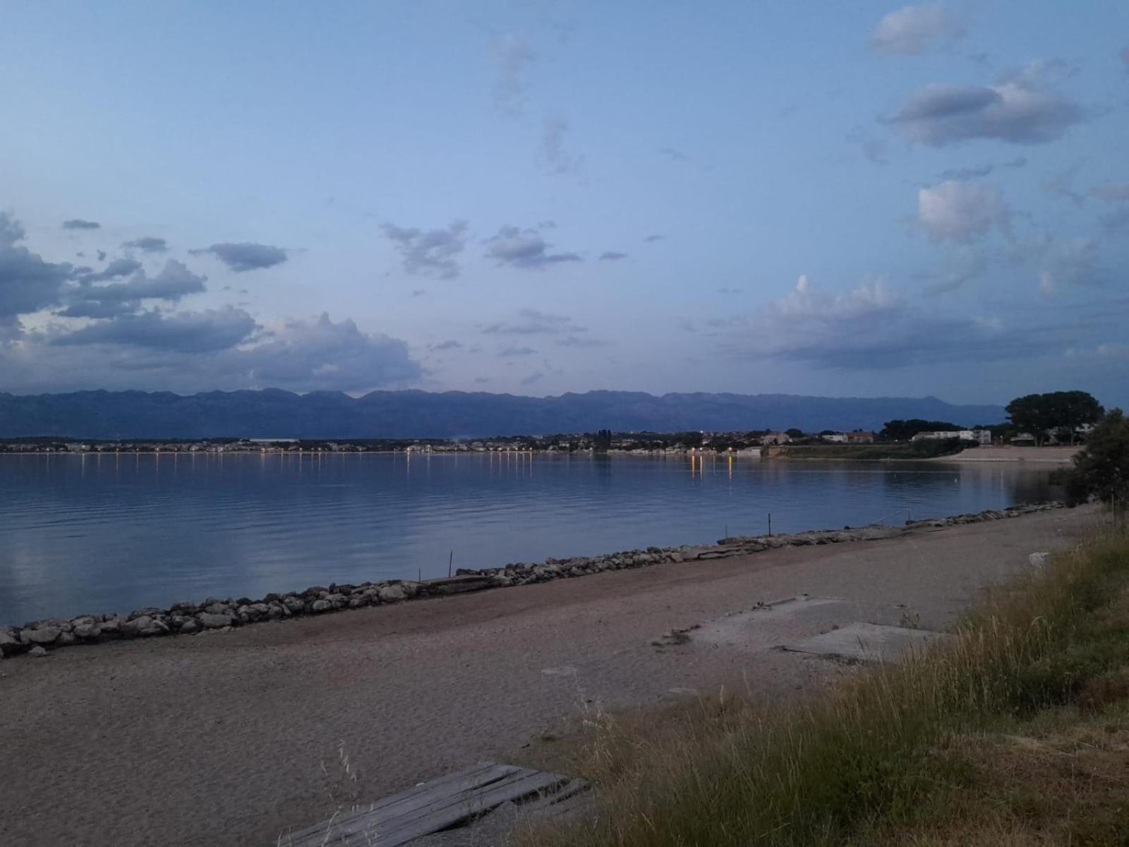 B & R Summer Breeze Apartments Нін Екстер'єр фото